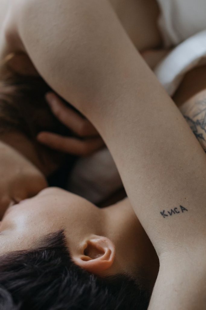 Pareja abrazada
