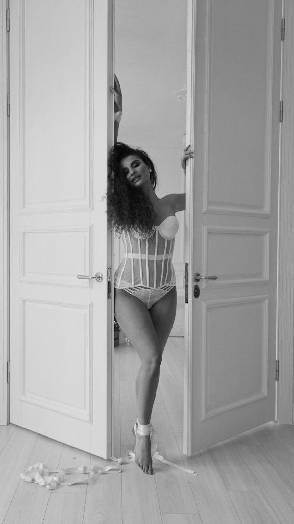 Mujer en lencería