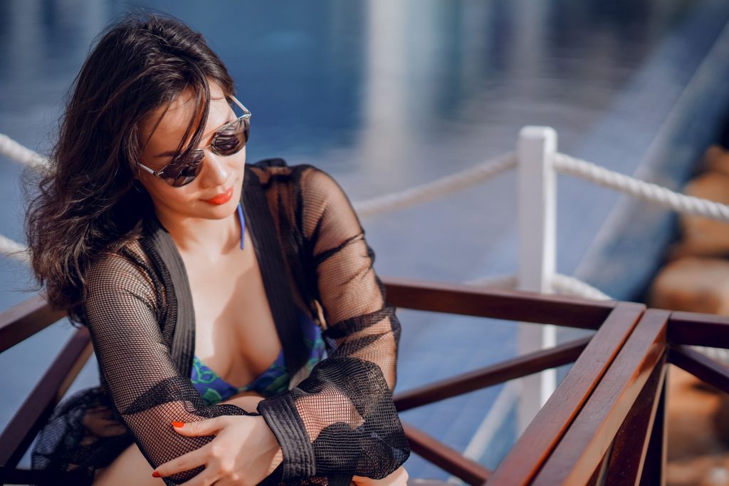Mujer joven y seductora